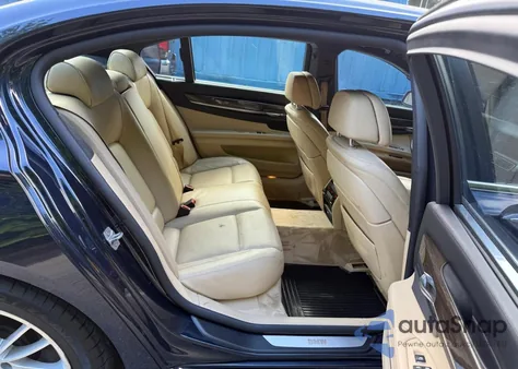 2015 BMW 750 Lxi z USA, uszkodzony, nr VIN WBAYF8C54FD654232